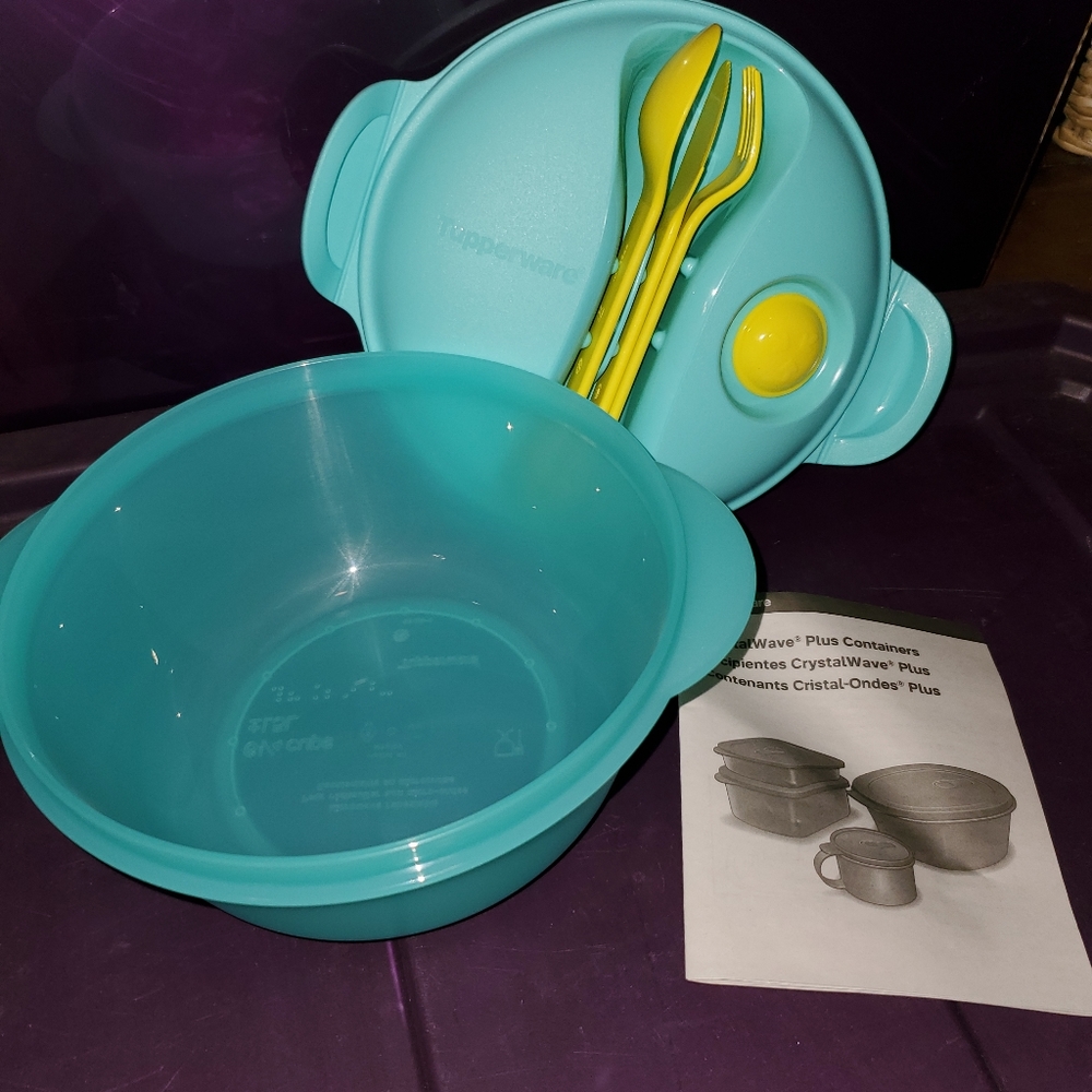 Tupperware hot food on the go. New in packaging
